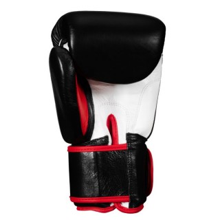 Боксерские перчатки TITLE Muay Thai Leather Trening Gloves (18oz) Черные